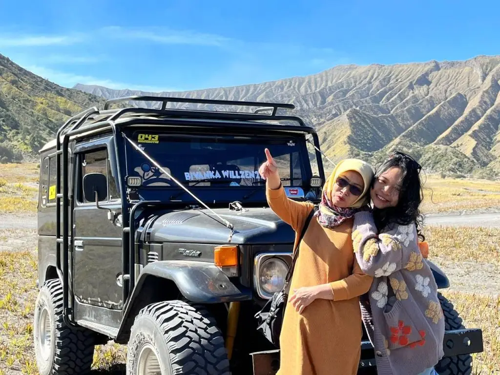open trip midnight bromo
